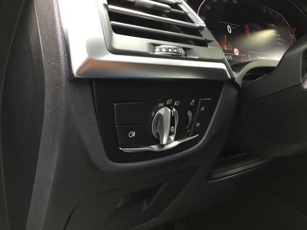 BMW X3 xDrive20i STANDHZ+AHK+LASERL+KAMERA+ACC+HIFI