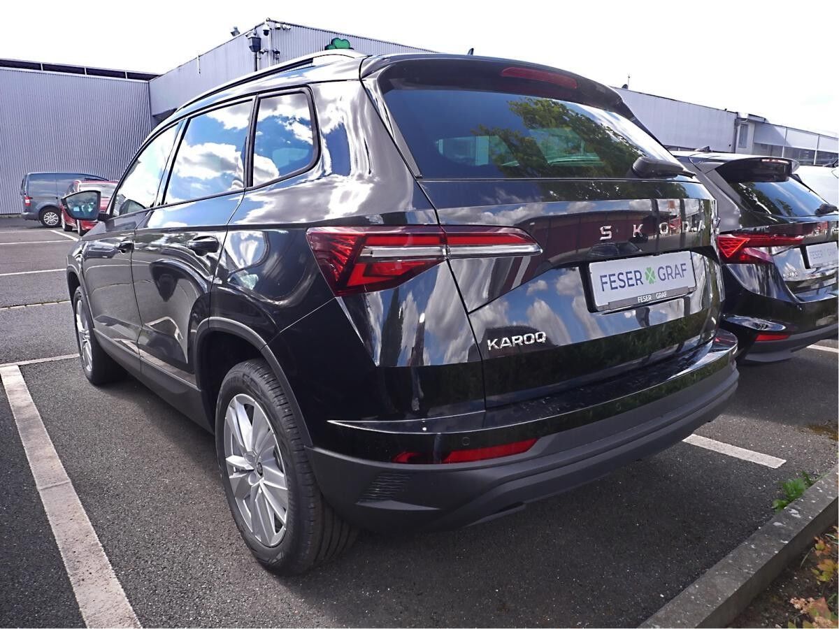 Skoda Karoq Selection 2,0l TDI *RFK SHZ AHK LED*