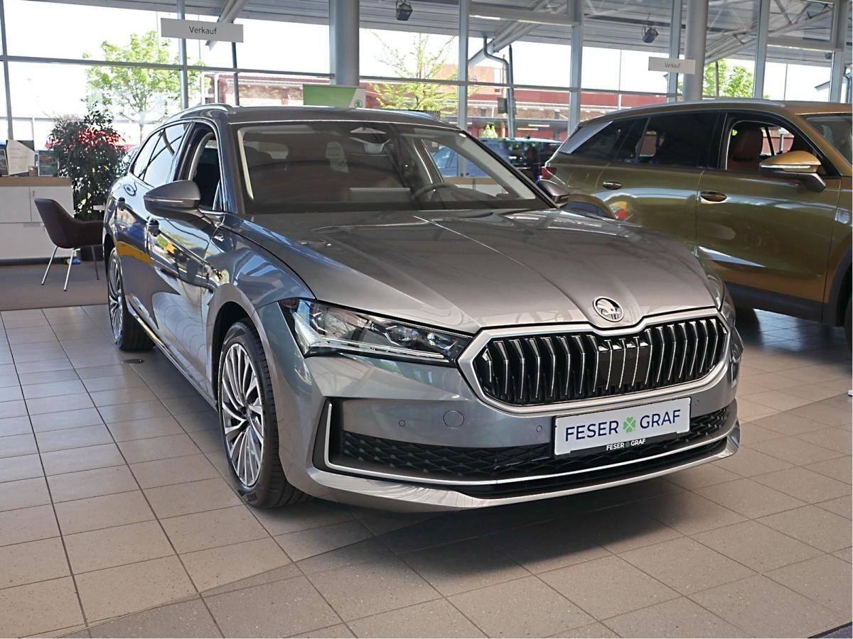 Skoda Superb L&K 1,5 TSI mHEV * RFK KLIMA AHK MATRIX C