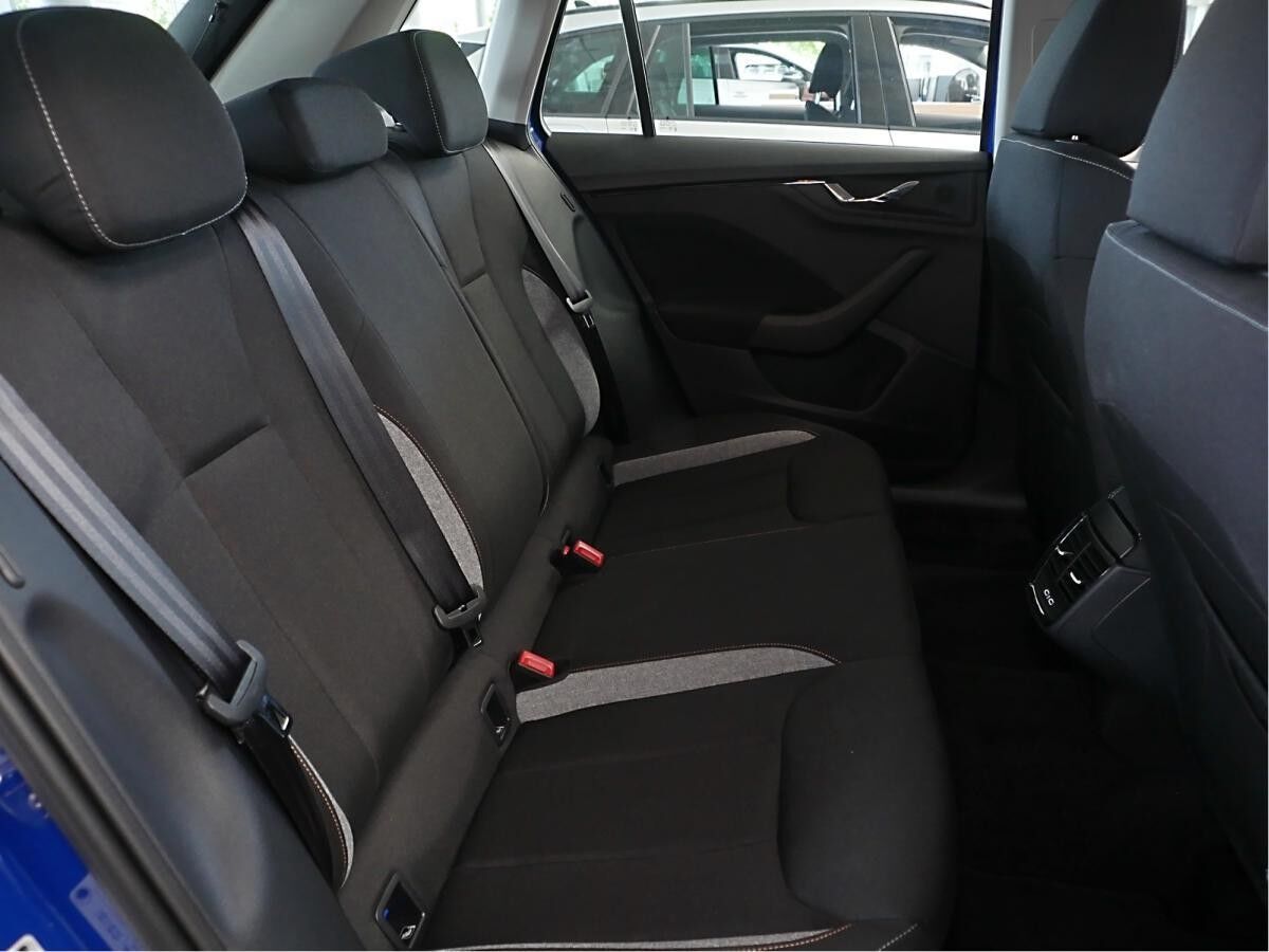 Skoda Kamiq Selection 1,0l TSI * SHZ TEMP KLIMA*