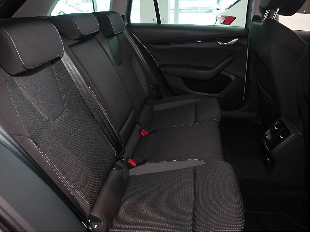 Skoda Octavia Selection 2.0 TDI *SHZ AHK RFK*