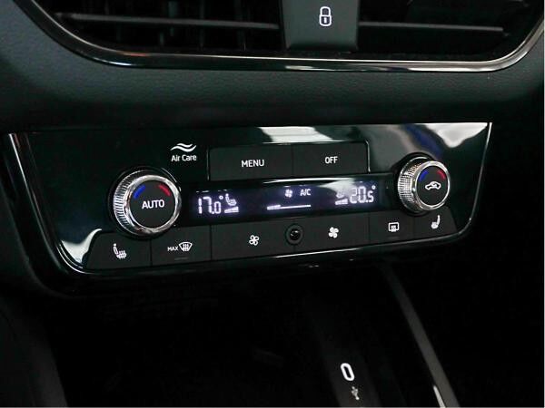 Skoda Kamiq Selection 1,0l TSI * SHZ TEMP KLIMA*