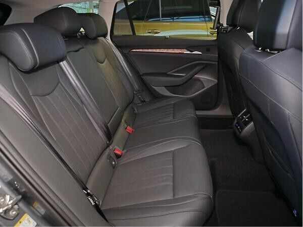 Skoda Superb L&K 1,5 TSI mHEV * RFK KLIMA AHK MATRIX C