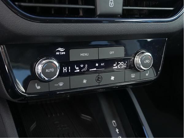 Skoda Scala Selection 1,0l TSI DSG * RFK MATRIX SHZ KL
