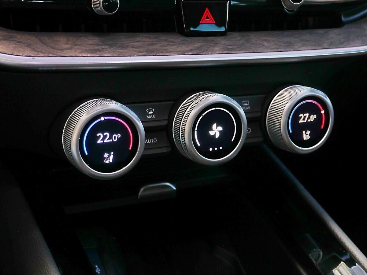 Skoda Superb L&K 1,5 TSI mHEV * RFK KLIMA AHK MATRIX C