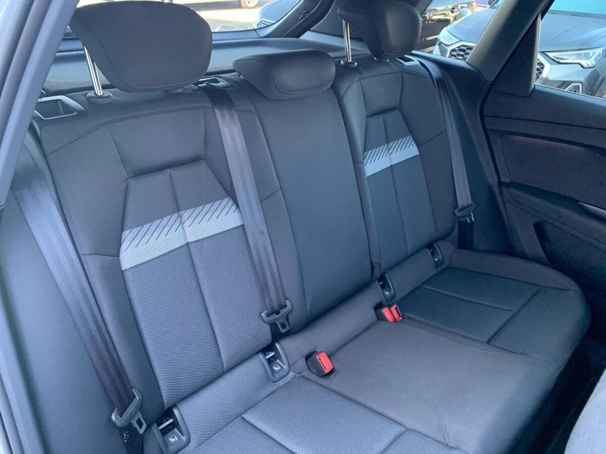 Audi Q4 e-tron Q4 45 e-tron PDC,Standhz,Virtual,AHK,LED