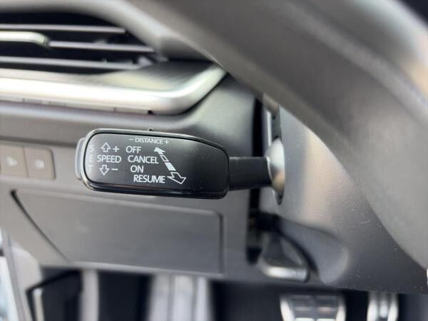 Skoda Elroq SOFORT VERFÜGBAR! Sportline AHK Kamera Navi eHeck 360 eSitz