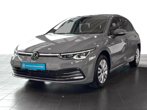 Volkswagen Golf VIII 1.5 eTSI DSG Style Kamera Klima Navi