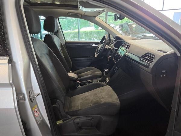 Volkswagen Tiguan 2.0 TDI Elegance DSG LM18 Navi Sitzhzg