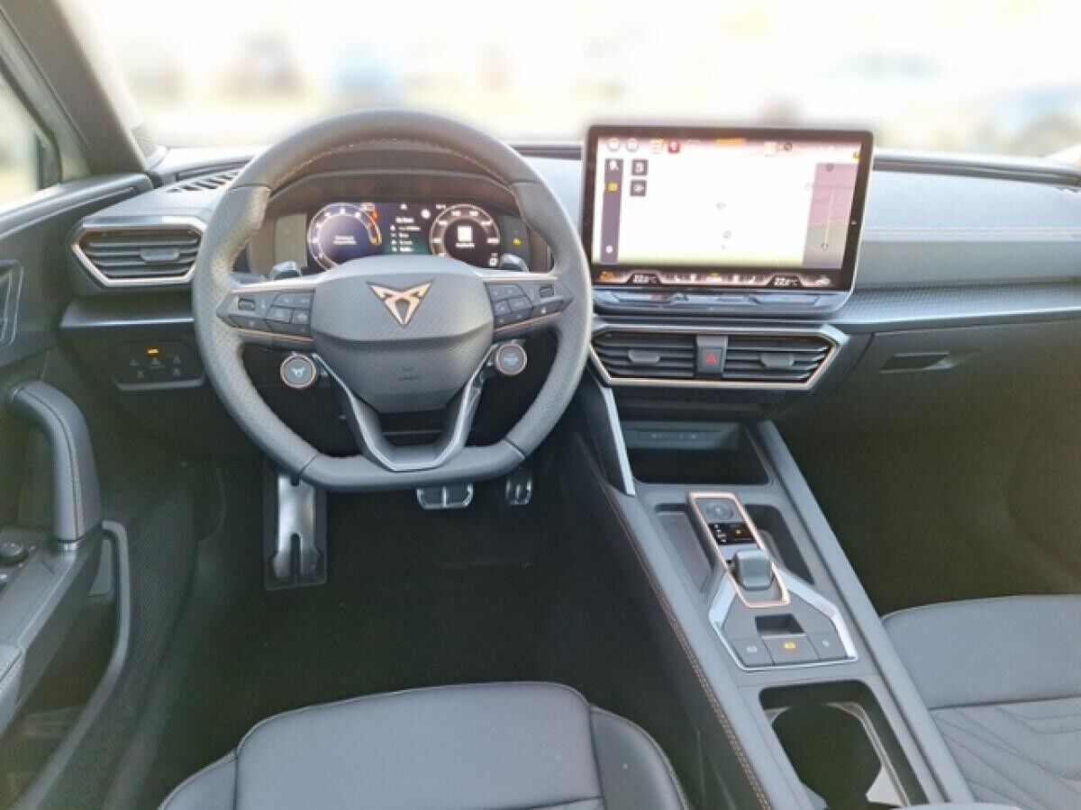 Cupra Leon SP VZ 2.0TSI 245kW (333 PS) *DSG*4Drive*AHK*Pano*Travel-Ass.*Matrix*Sennheiser*Gewerbekunden*