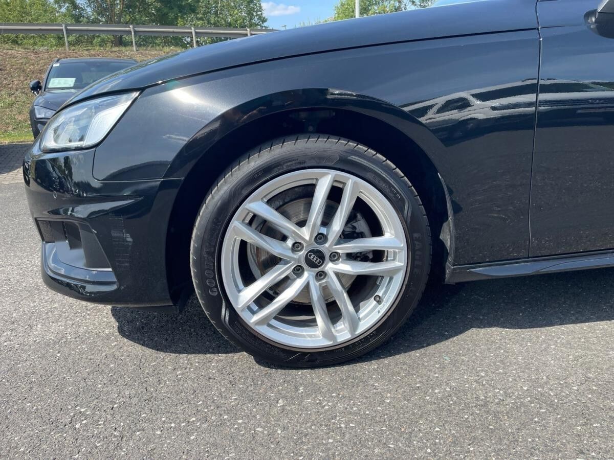 Audi A4 Avant advanced 35 TFSI S-tronic / Navi+, AHK
