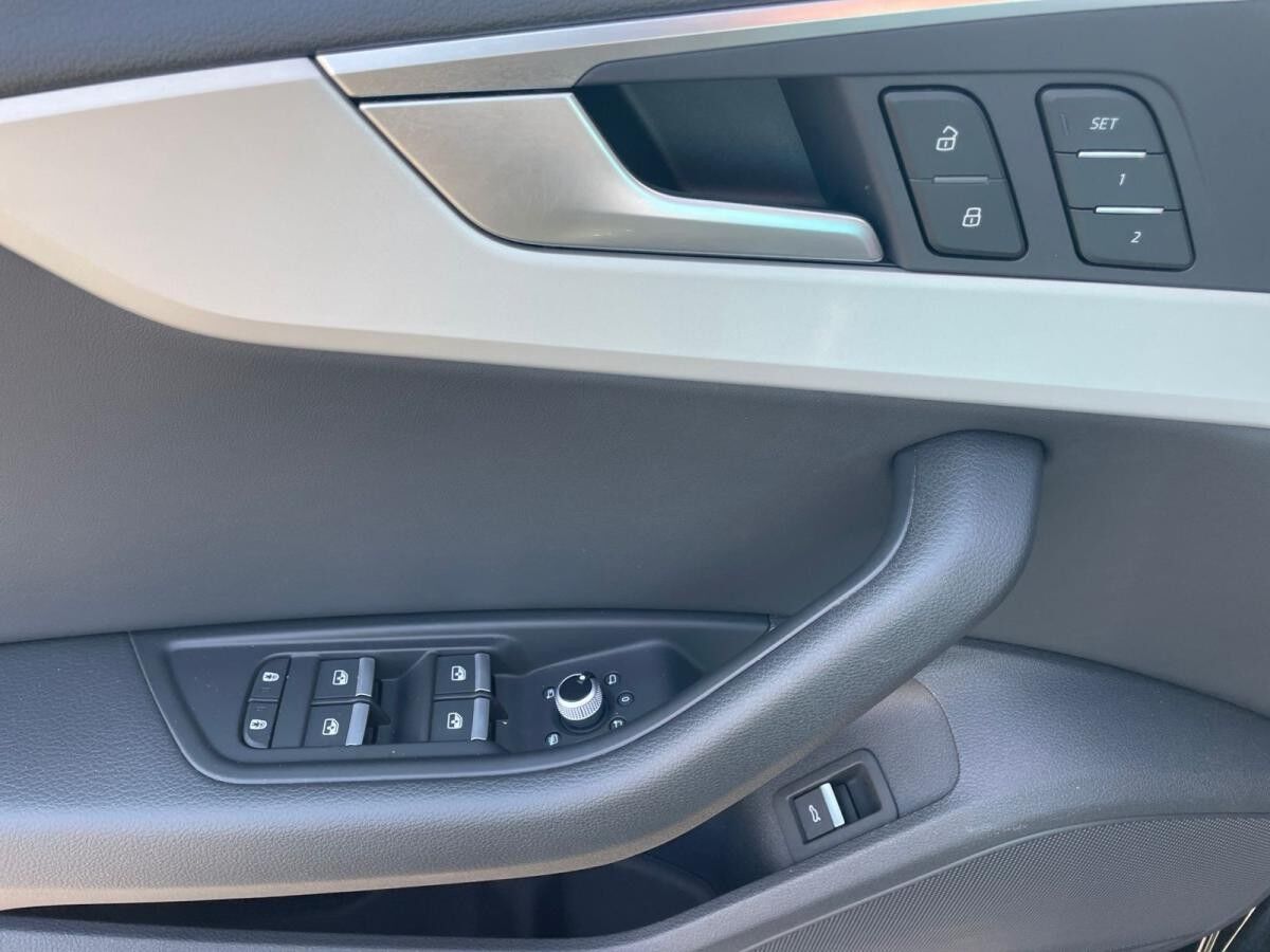 Audi A4 Avant advanced 35 TFSI S-tronic / Navi+, AHK