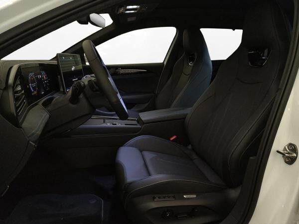 Volkswagen Passat R-Line "Signature" 2,0 l TDI *Lagerfahrzeug*