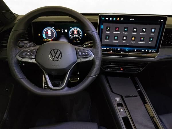 Volkswagen Passat R-Line "Signature" 2,0 l TDI *Lagerfahrzeug*