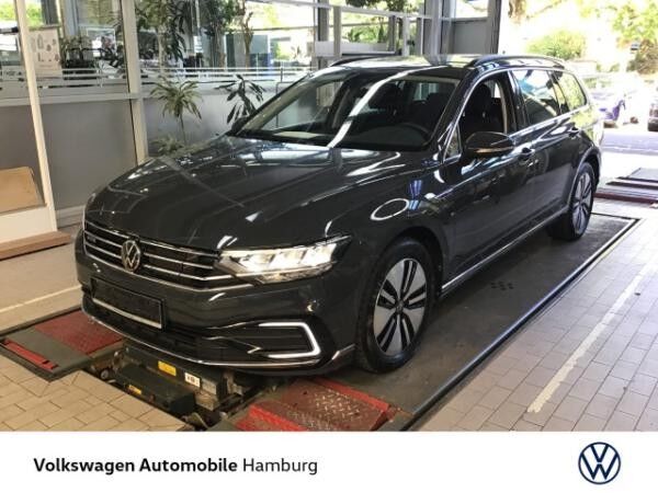 Volkswagen Passat Variant GTE 1.4 TSI DSG Sitzheizung PDC