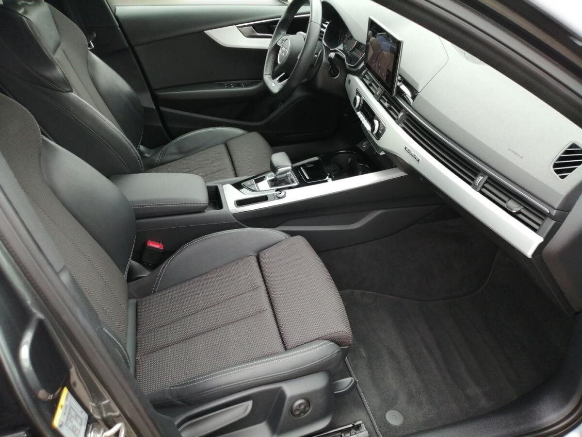 Audi A4 Avant S-Line 45TFSI quat AHK LED Sound 3-Z Kl