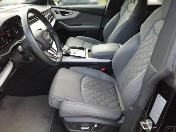 Audi SQ8 TFSI Pano HD-Matrix 360° B&O 23" MEGA VOLL