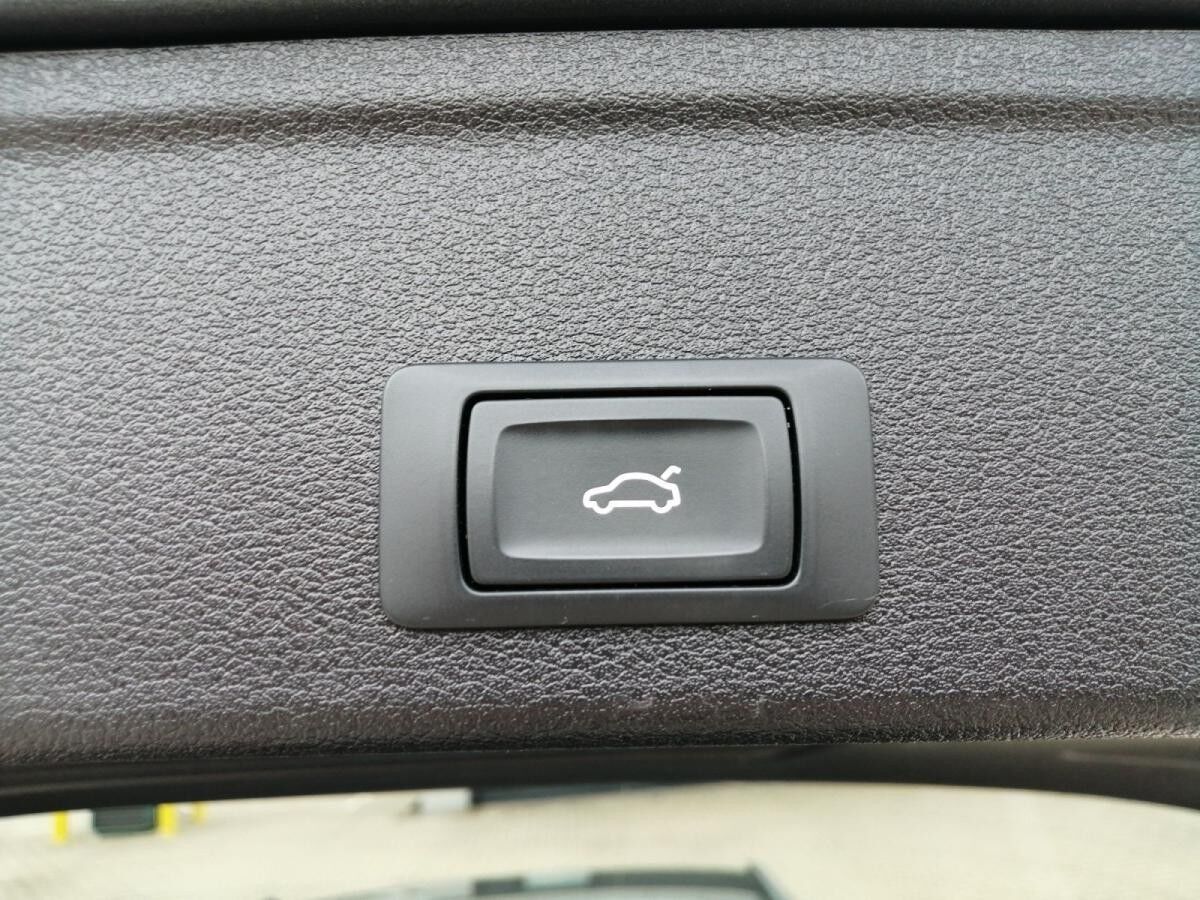 Audi A4 Avant S-Line 45TFSI quat AHK LED Sound 3-Z Kl