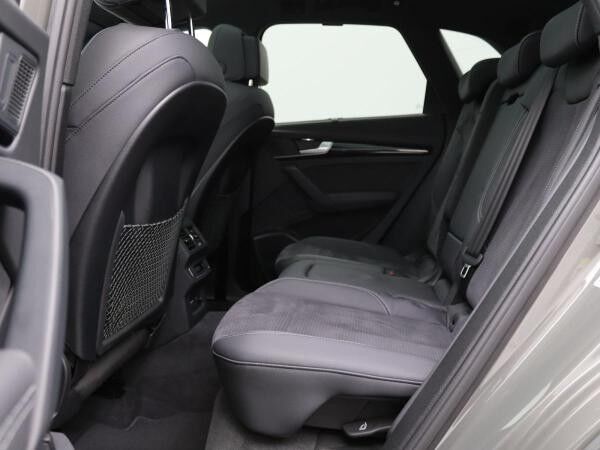Audi Q5 S-Line 40TDI quattro S-tronic/ Pano, AHK, B&O