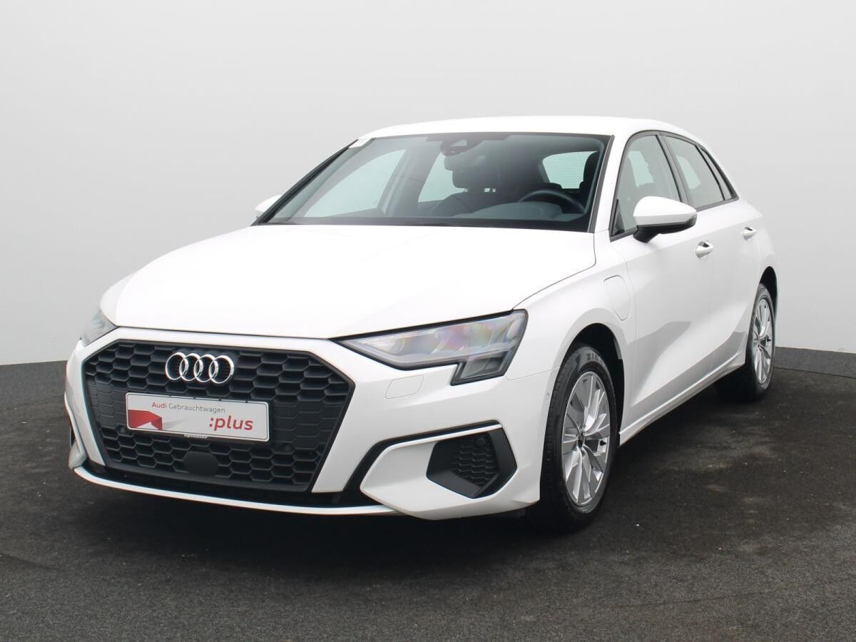 Audi A3 Sportback 40 TFSIe S-tronic / ParkAssi, SHZ