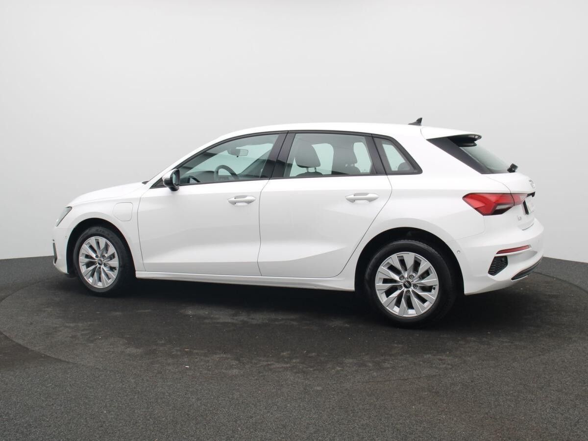 Audi A3 Sportback 40 TFSIe S-tronic / ParkAssi, SHZ