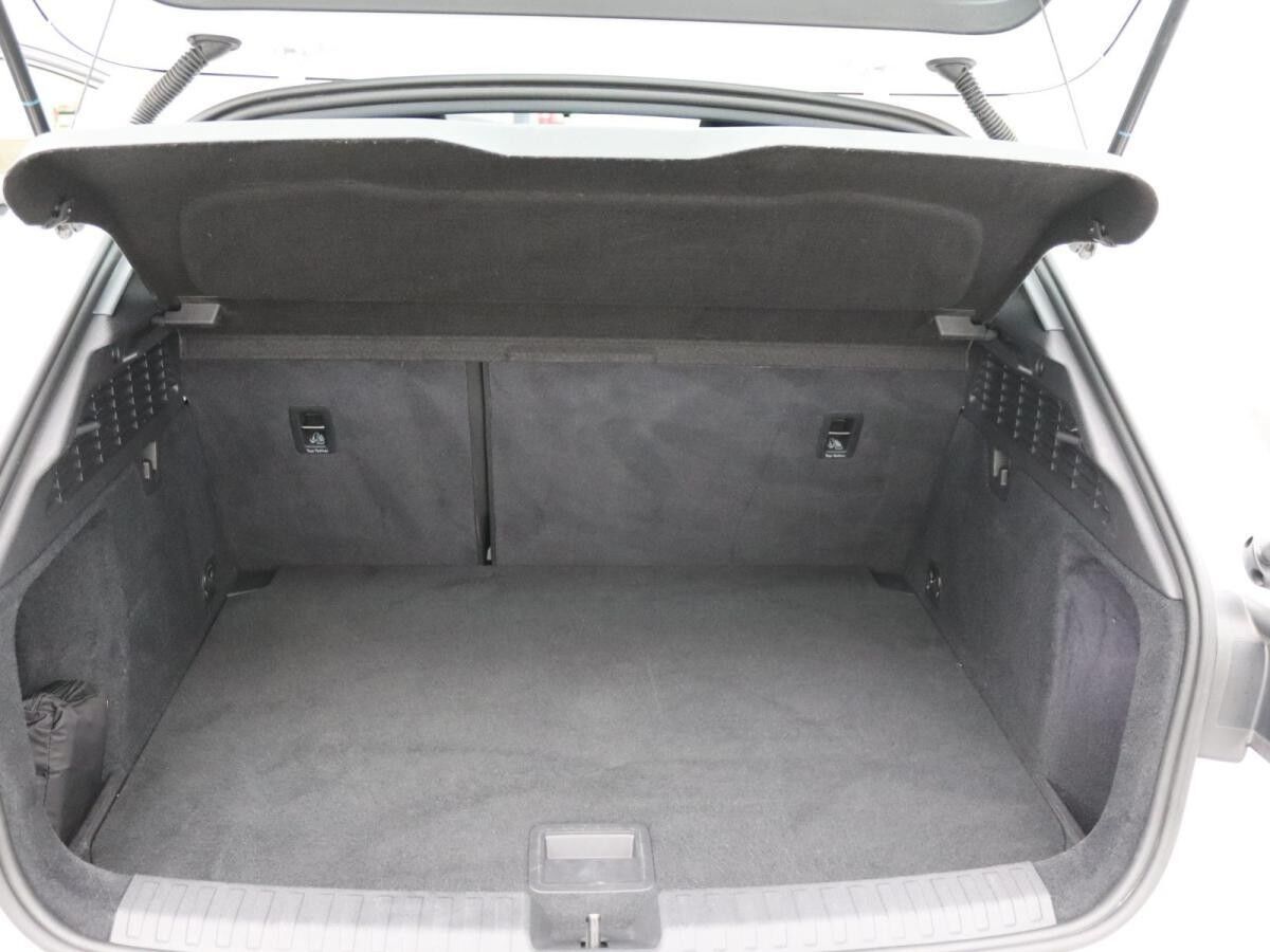 Audi A3 Sportback 40 TFSIe S-tronic / ParkAssi, SHZ