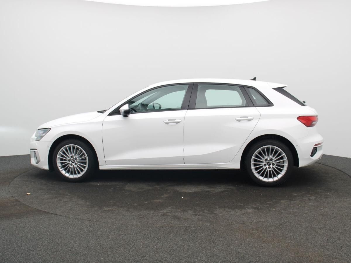 Audi A3 Sportback advanced 35TDI S-tronic / Navi, RFK