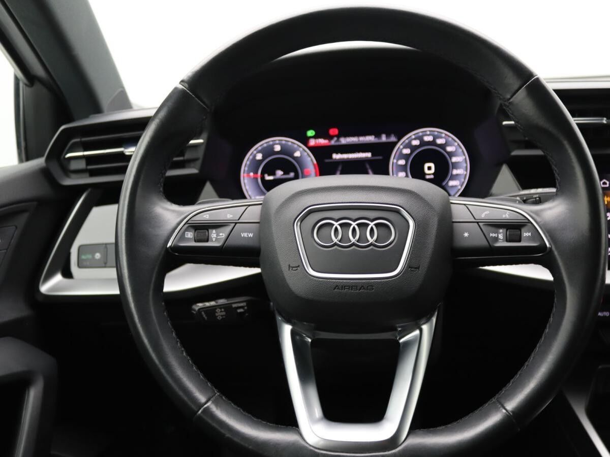 Audi A3 Sportback advanced 35TDI S-tronic / Navi, RFK