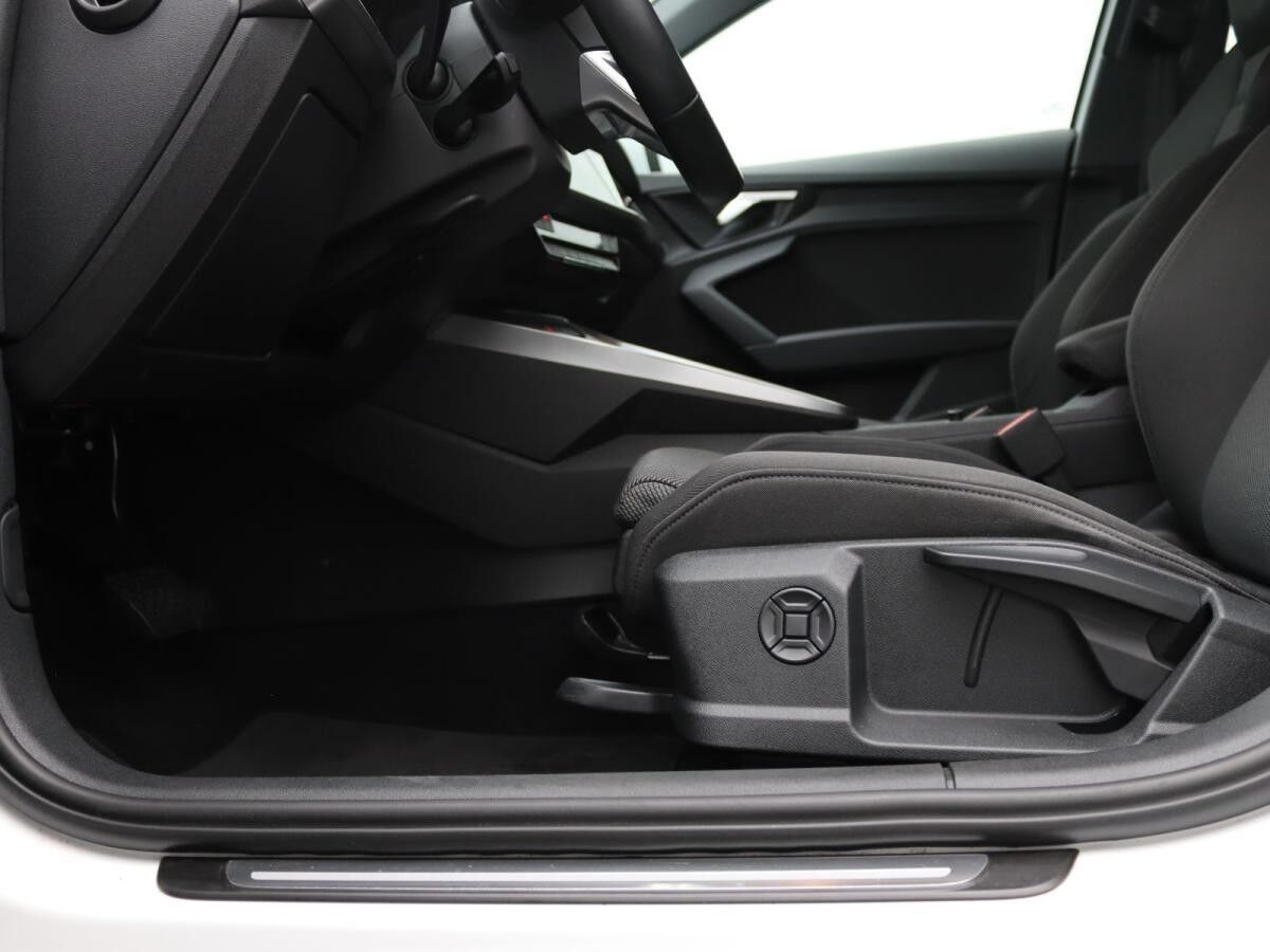 Audi A3 Sportback advanced 35TDI S-tronic / Navi, RFK