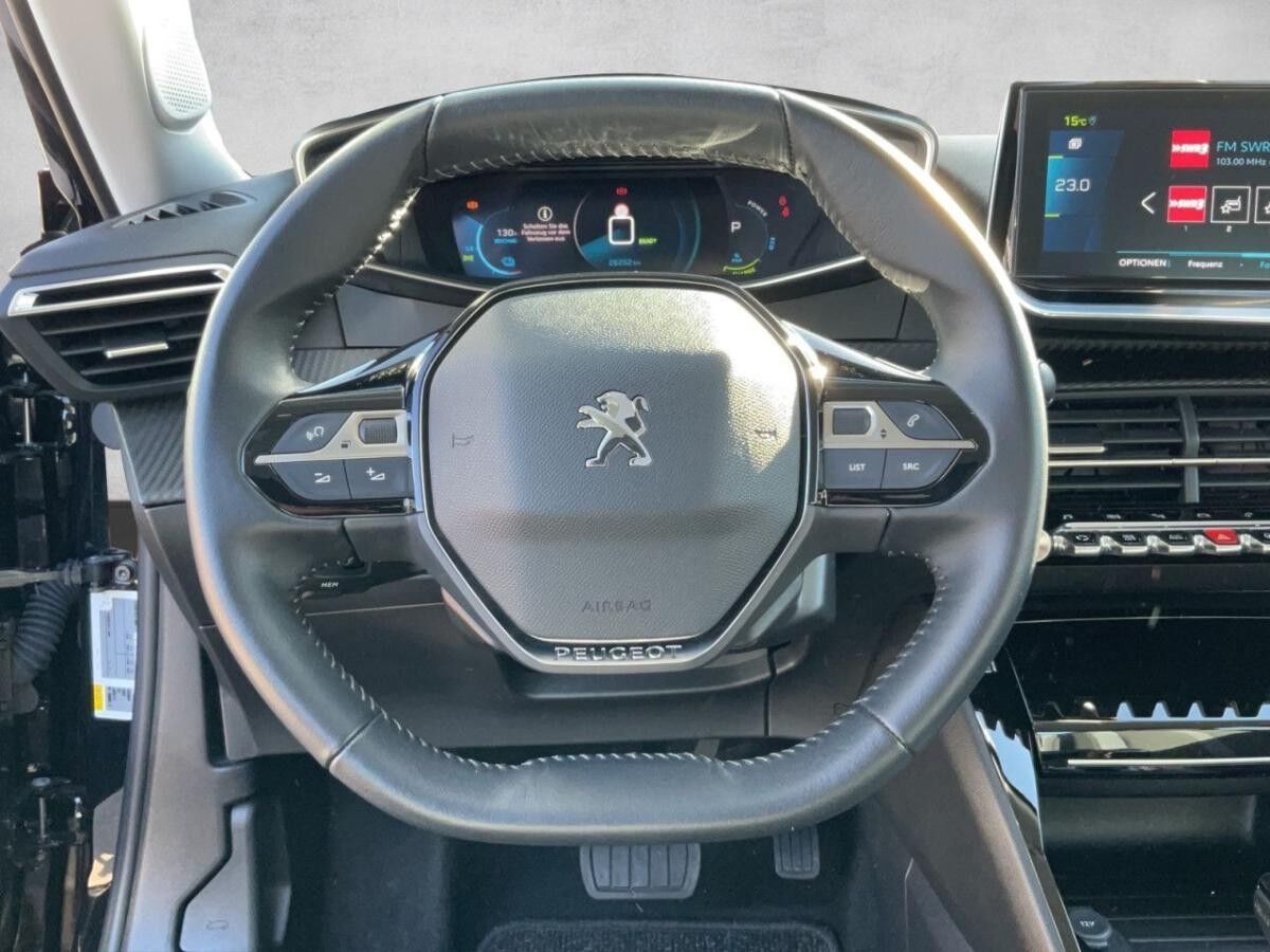 Peugeot 2008 Allure 136 PS - Kein Wartungspaket möglich-Beschreibung lesen-