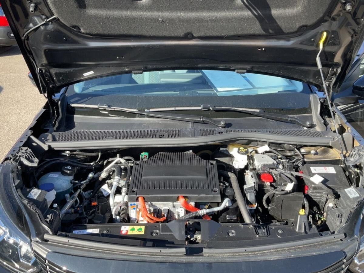 Peugeot 2008 Allure 136 PS - Kein Wartungspaket möglich-Beschreibung lesen-