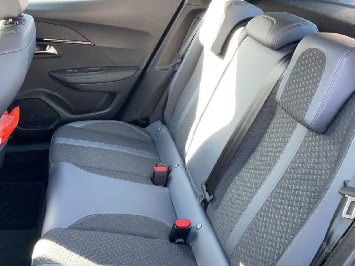 Peugeot 2008 Allure 136 PS - Kein Wartungspaket möglich-Beschreibung lesen-