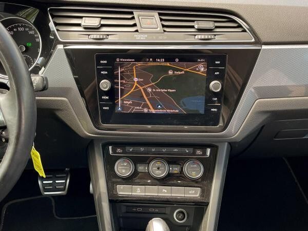 Volkswagen Touran 2.0 TDI DSG Active AHK/NAVI/KAMERA/ACC
