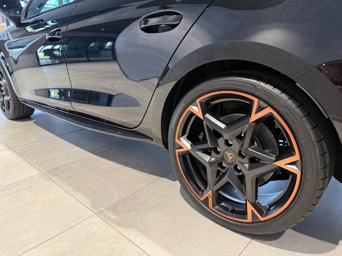 Cupra Leon Sportstourer sofort verfügbar! VZ 245kW (333PS) 7-Gang DSG 4Drive 54