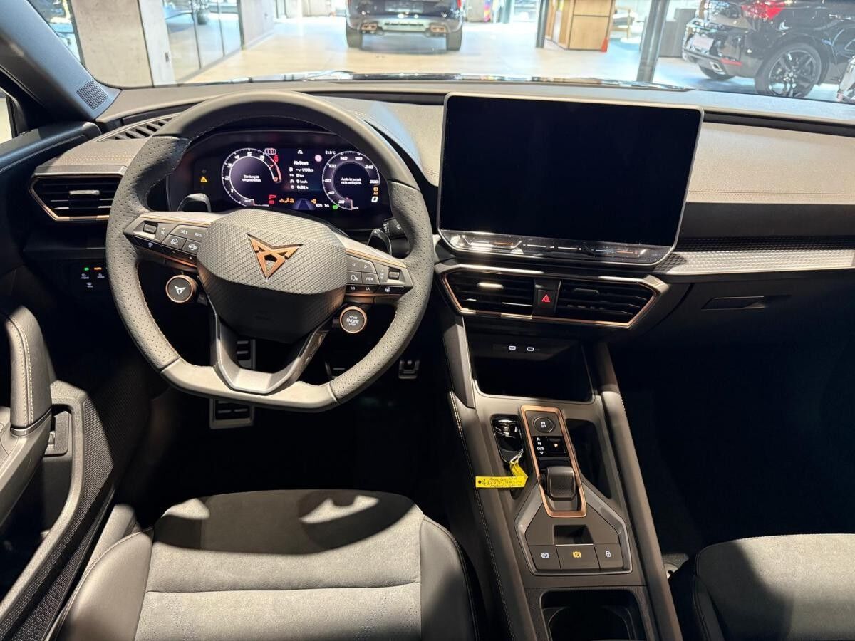 Cupra Leon Sportstourer sofort verfügbar! VZ 245kW (333PS) 7-Gang DSG 4Drive 54