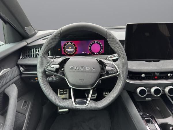 Skoda Superb Combi Sportline2,0 TDI 142kw AHZV, Canton, Assistenz Plus