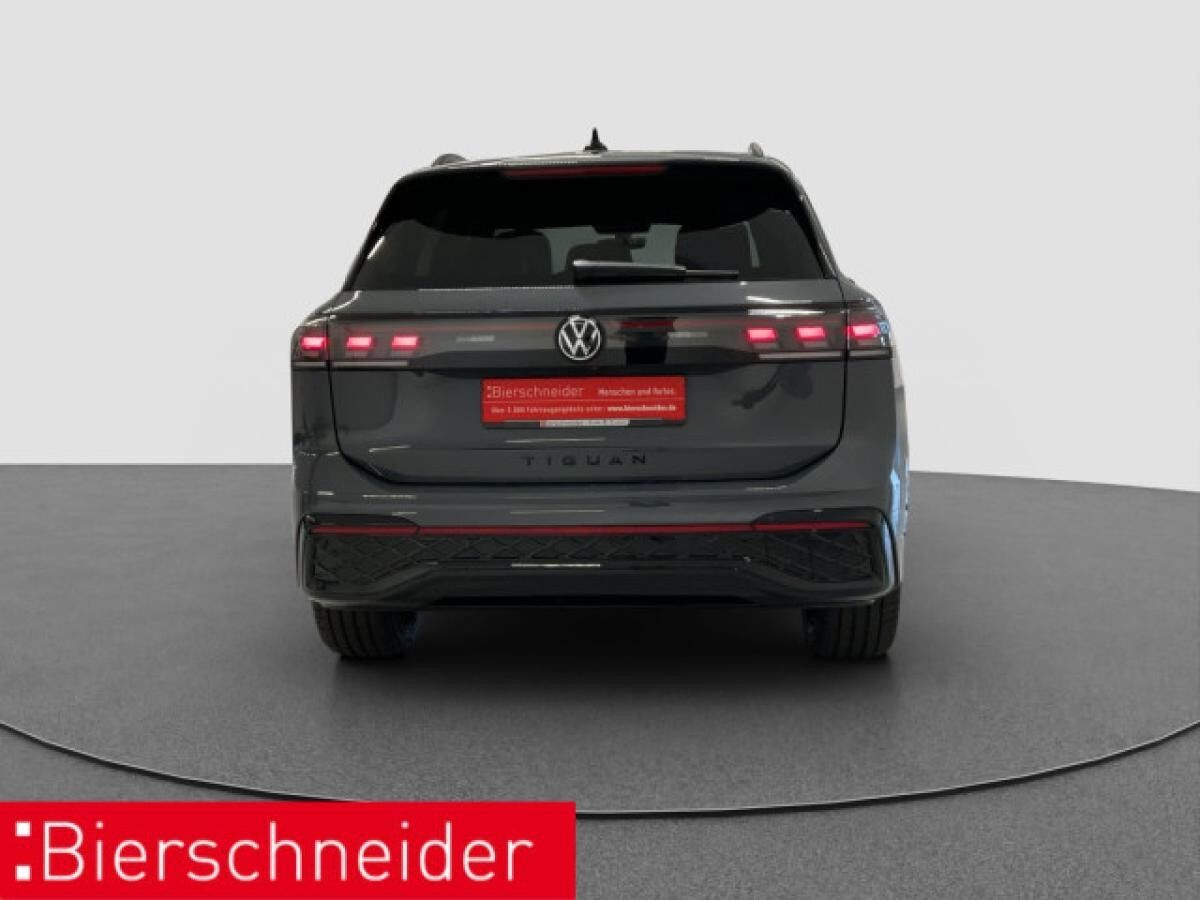 Volkswagen Tiguan R-Line 2.0 TDI DSG 4M. *AHK/PANO/STHZG/WR*