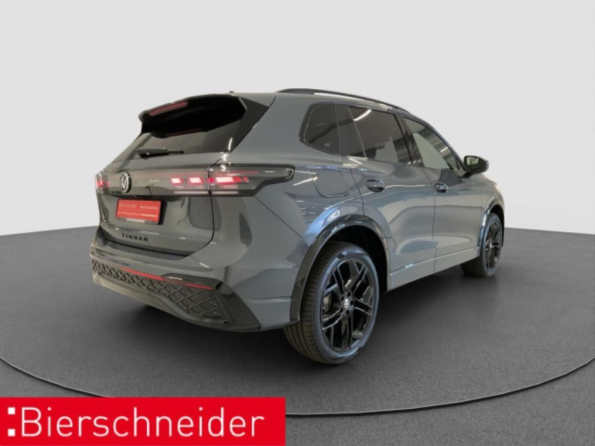 Volkswagen Tiguan R-Line 2.0 TDI DSG 4M. *AHK/PANO/STHZG/WR*