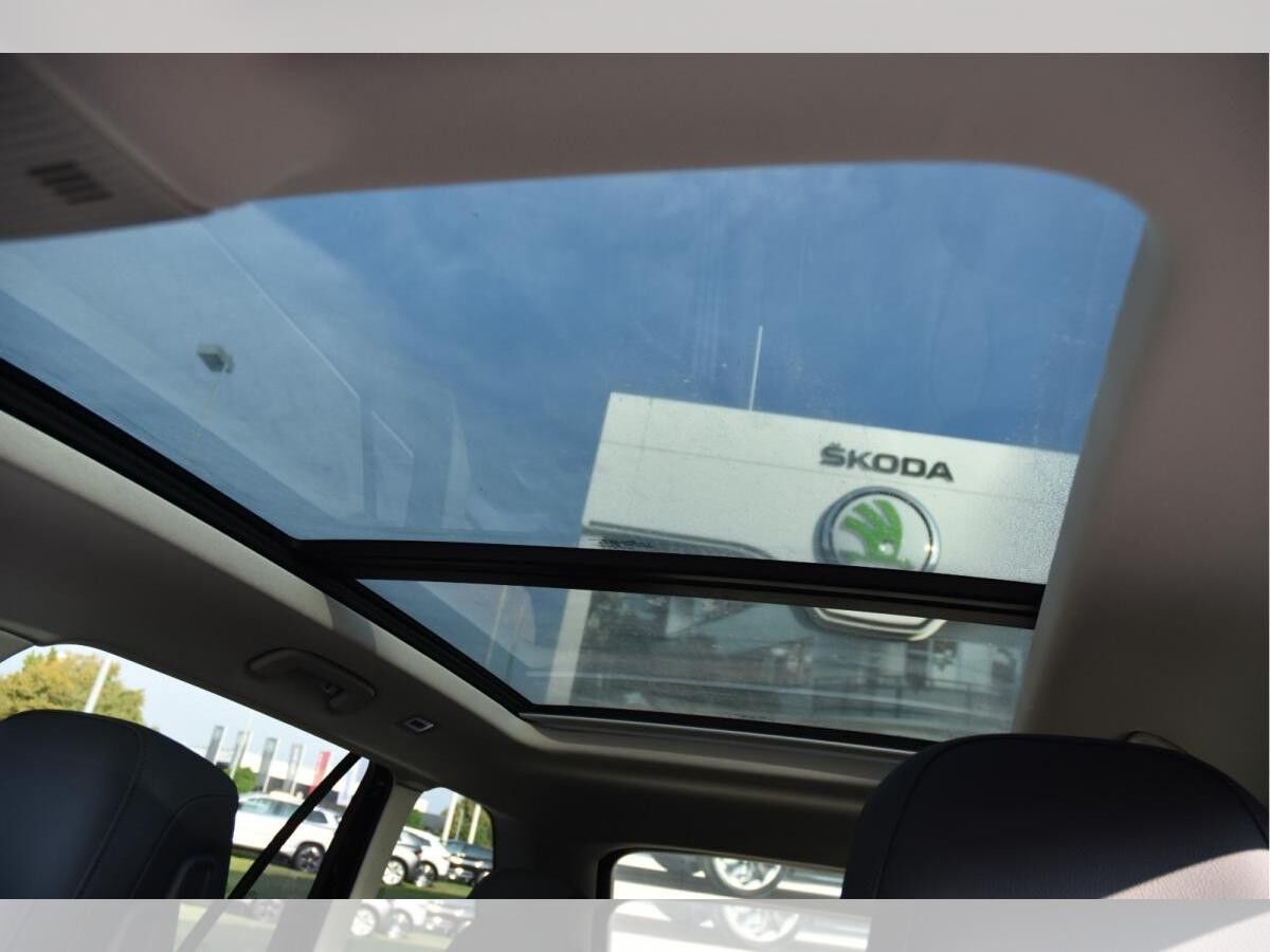 Skoda Superb Combi IV