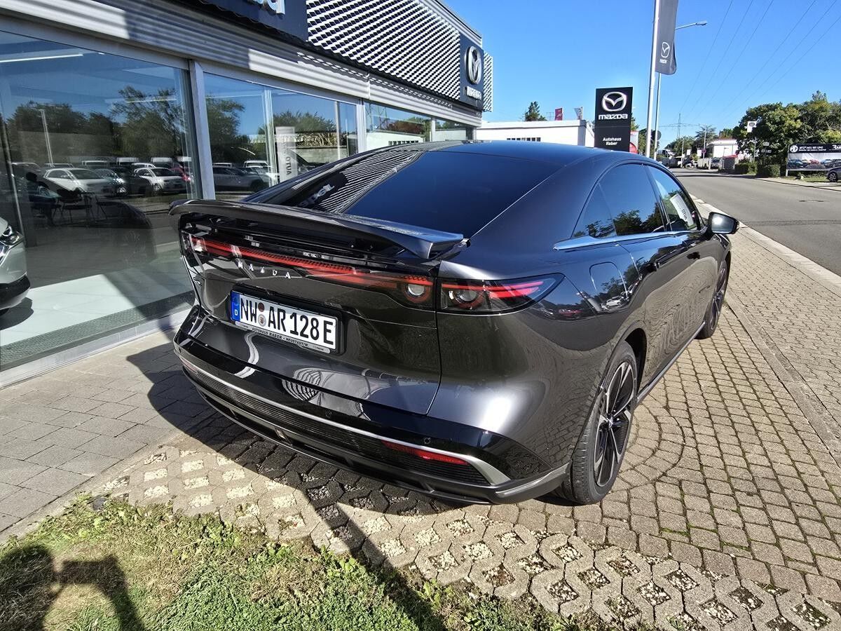 Mazda 6e 258ps RWD Takumi Plus / Beispiel Bilder der Farben