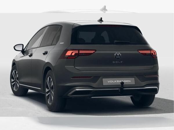 Volkswagen Golf Life Navi AHK Ganzjahresreifen RFK