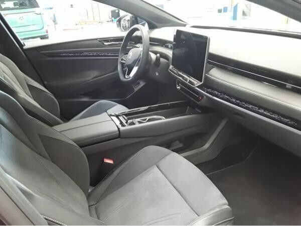 Volkswagen ID.7 TOURER PRO S / AHK BLACK STYLE WINTERRÄDER GARANTIEVERLÄNGERUNG