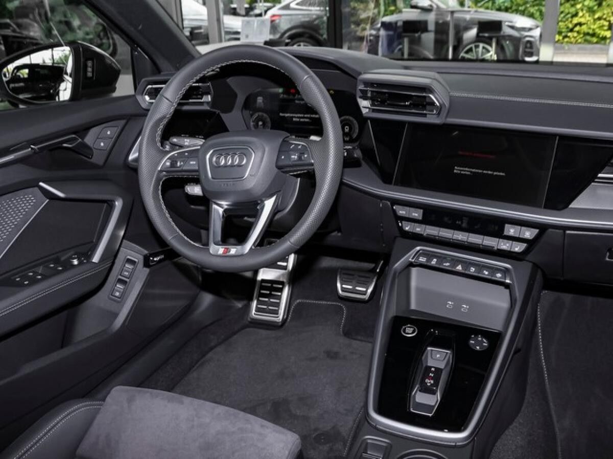 Audi A3 Sportback plug-in Hybrid S line ACC LED AHK Business Kamera Navi