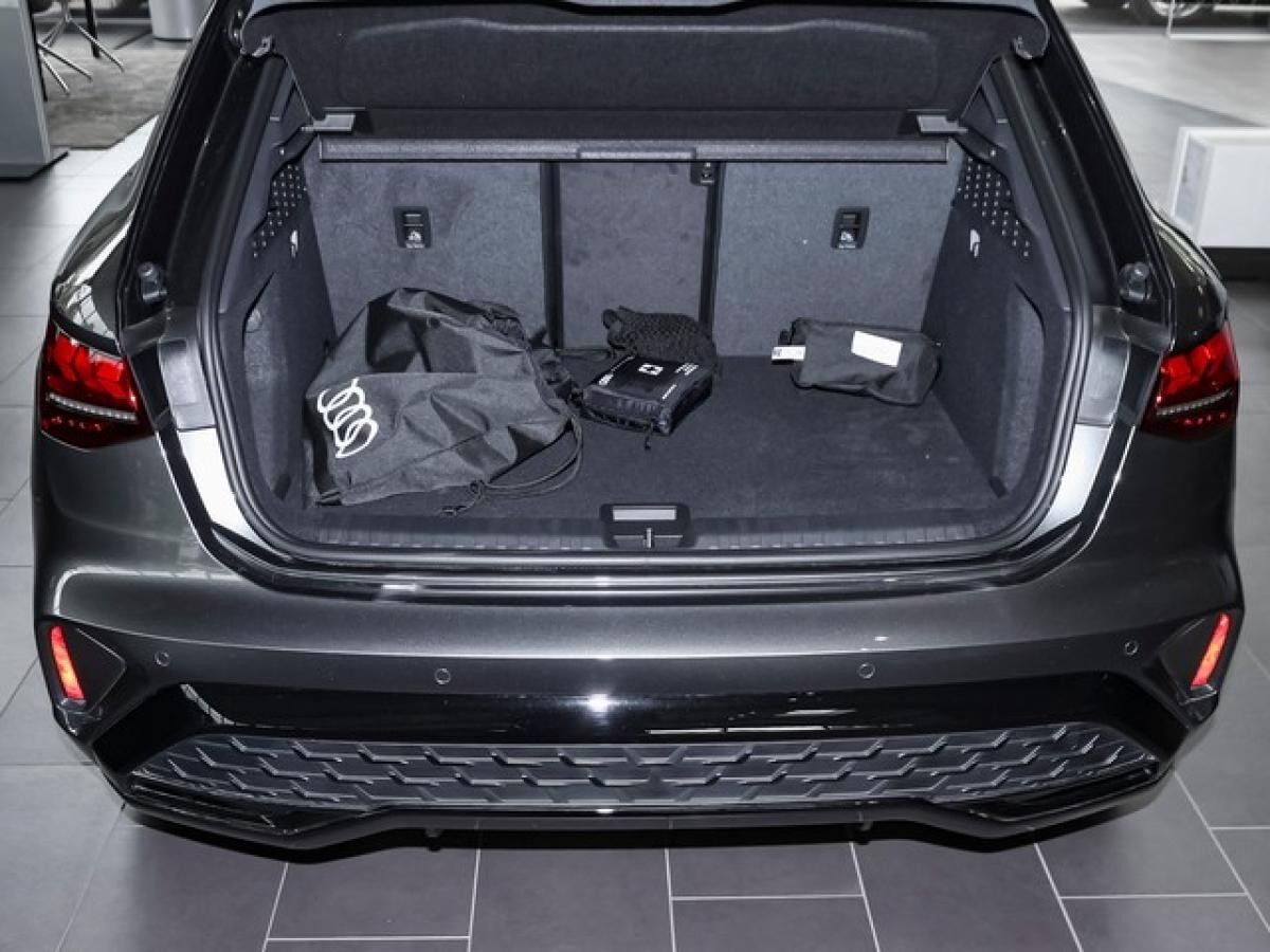 Audi A3 Sportback plug-in Hybrid S line ACC LED AHK Business Kamera Navi