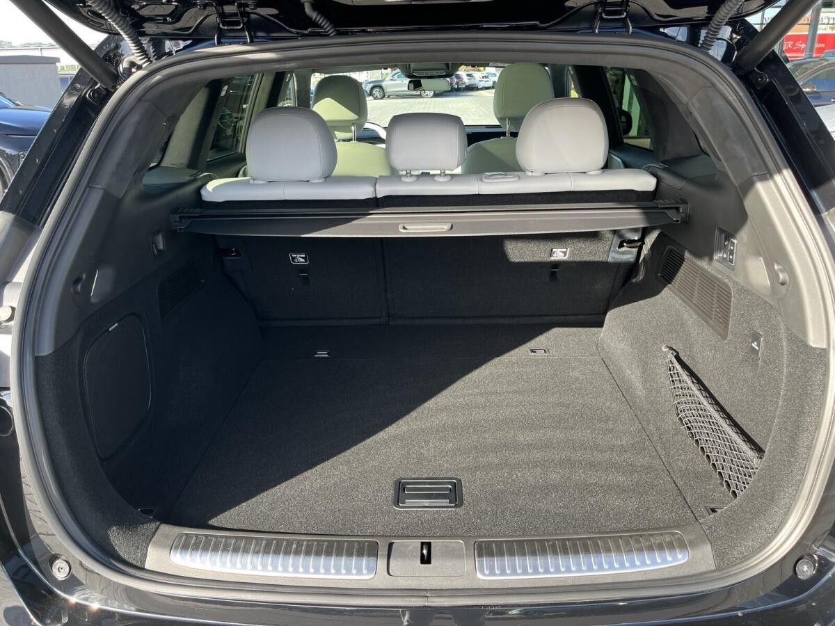 XPENG G9 AWD Performance MJ25 * Black Edition* AHZV *Premium Paket* Bestellfahrzeug in verschiedenen Innenfar