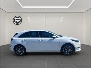 Kia Ceed 1.5 T-GDI DCT Spirit