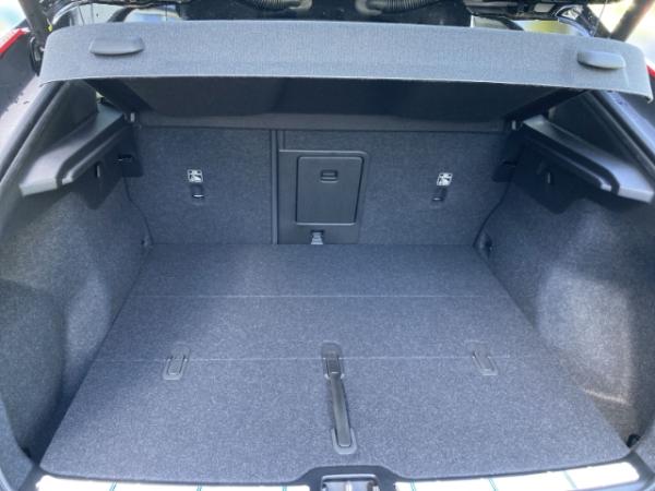 Volvo C40 Single Motor Ultimate *Vorführfahrzeug, sofort verfügbar*