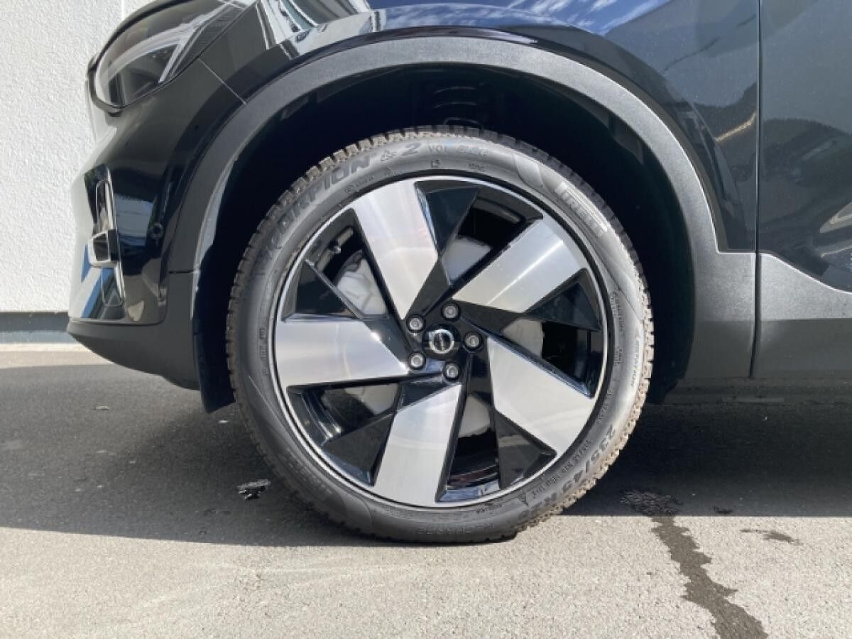 Volvo C40 Recharge Single Motor Ultimate *Vorführfahrzeug, sofort verfügbar*