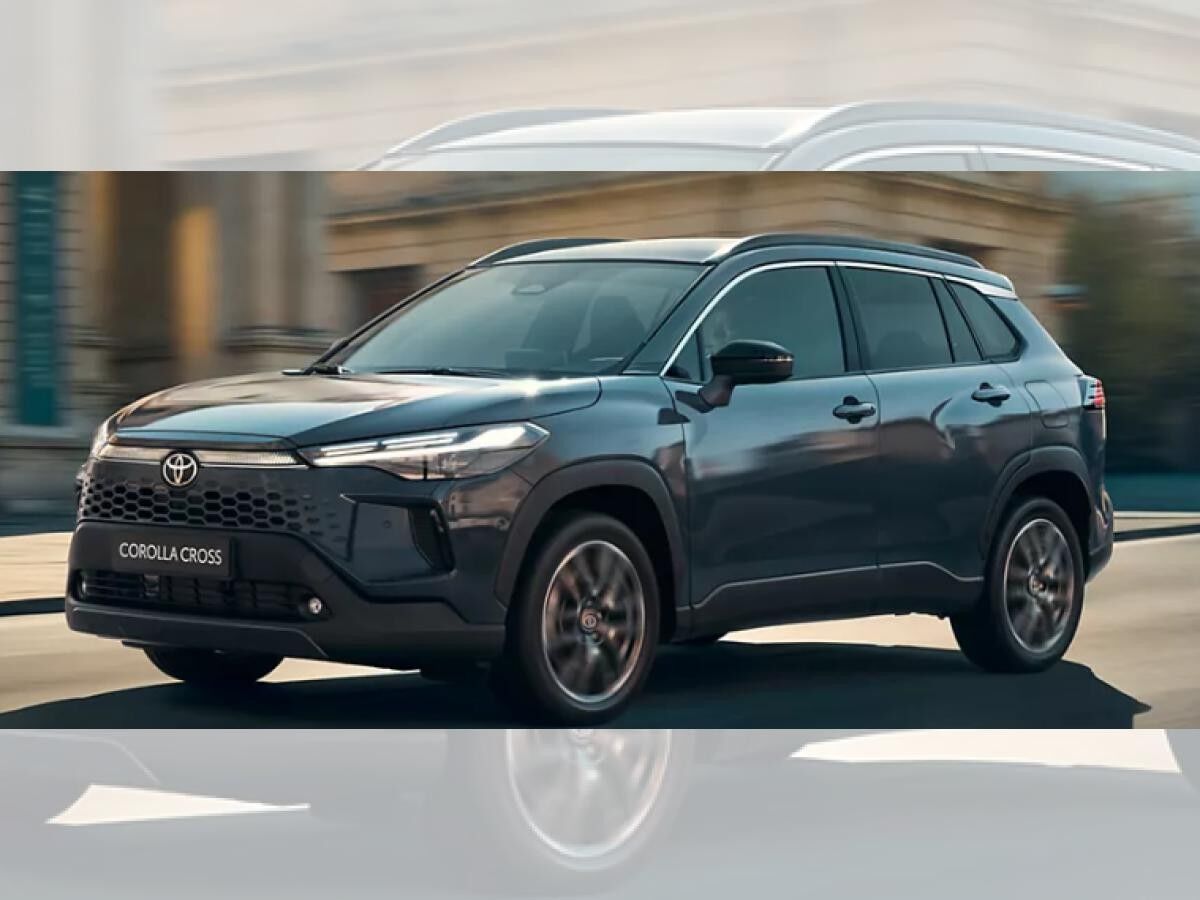 Toyota Corolla Cross NEUES Modell Teamplayer HYBRID ACC SHZ KAM TOTW