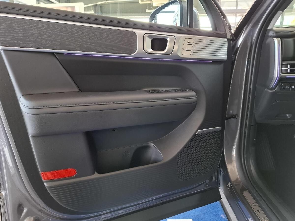 Hyundai SANTA FE HEV 1.6 T 4WD INTRO inkl. Winterräder